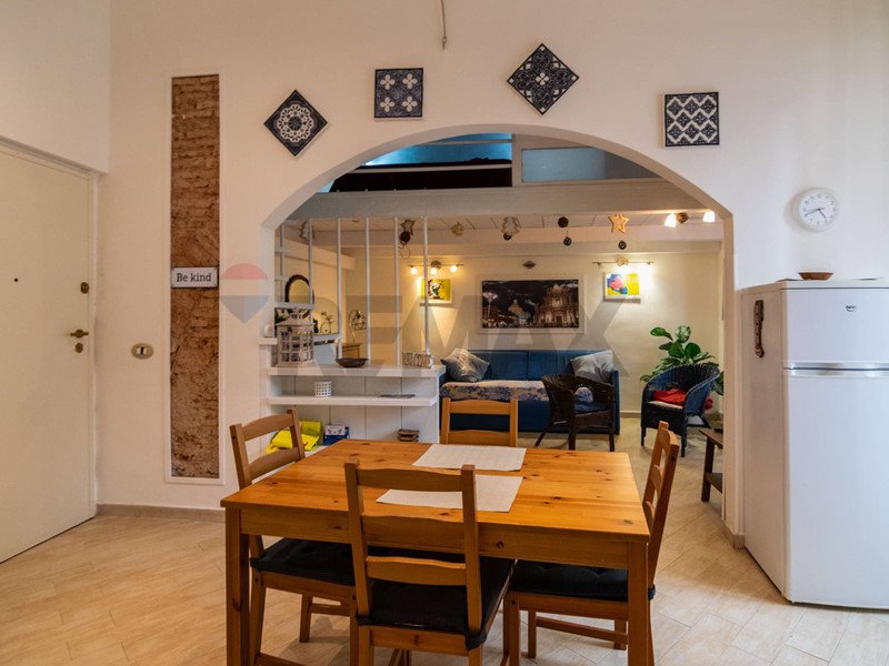 Trilocale in Vendita a Catania, 150'000&euro;, 52 m²