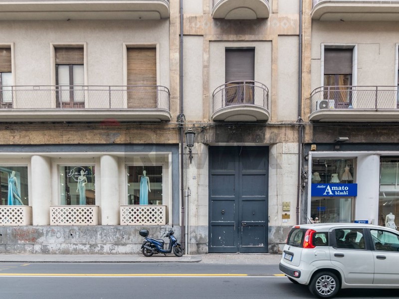 Appartamento in Vendita a Catania, 520'000&euro;, 273 m²
