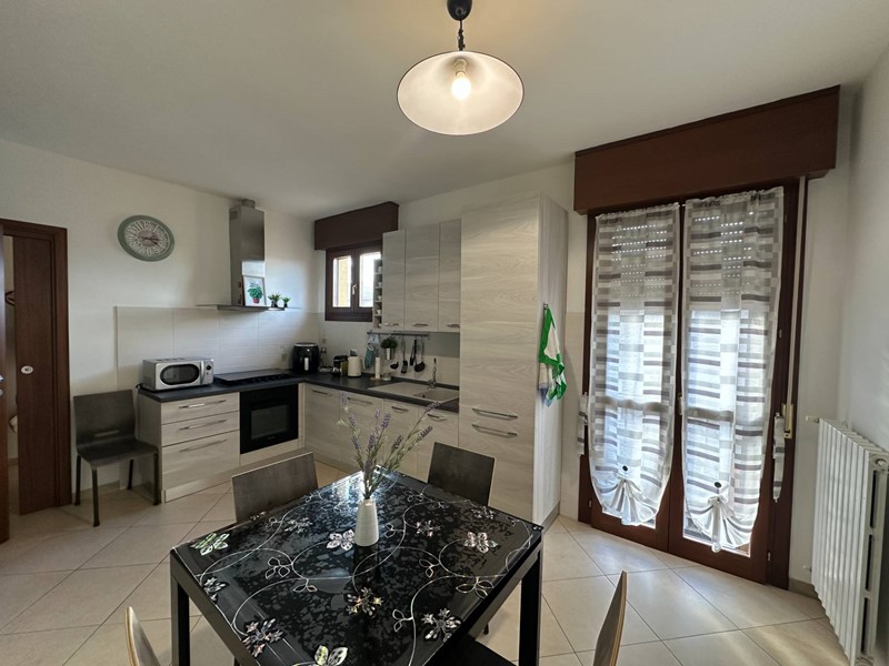 Quadrilocale in Vendita a Mirandola, 109'000&euro;, 94 m²