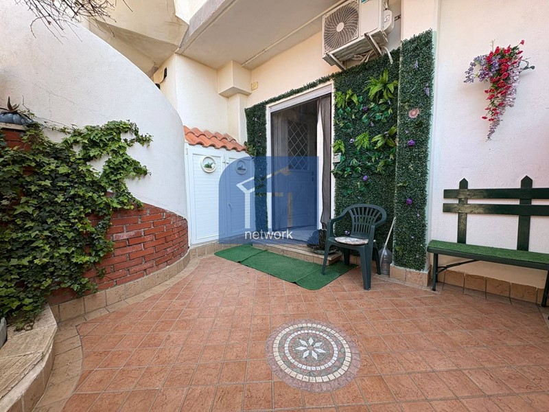 Bilocale in Vendita a Pomezia, 105'000&euro;, 55 m²