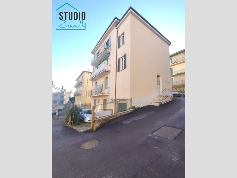 Quadrilocale in Vendita a Perugia, 187'000&euro;, 98 m²