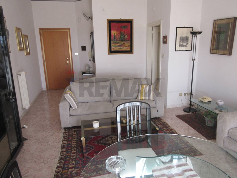 Appartamento in Affitto a Siracusa, 600&euro;, 131 m²
