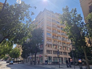 Appartamento in Affitto a Palermo, 1'200&euro;, 160 m²