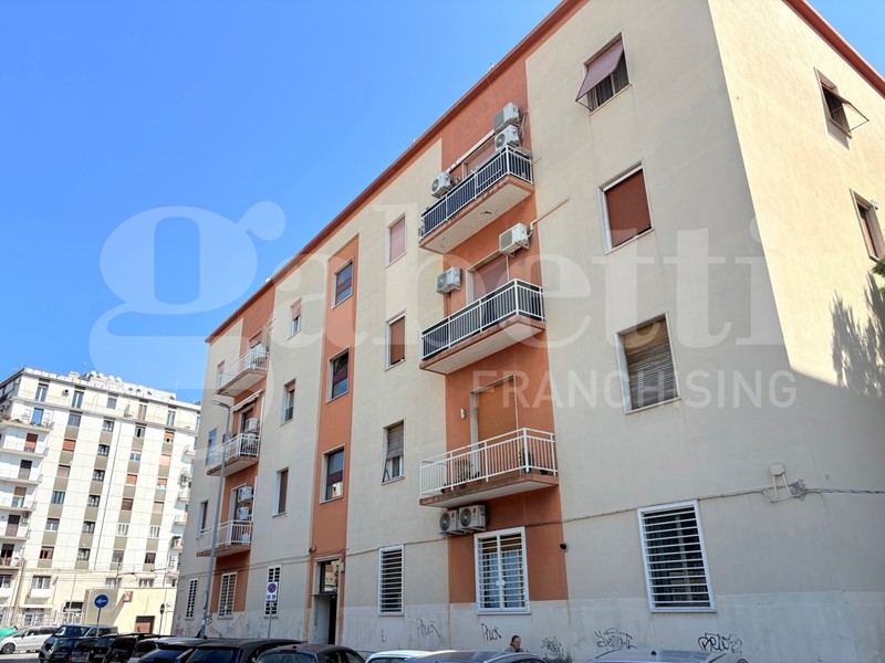 Trilocale in Vendita a Bari, 168'000&euro;, 110 m²