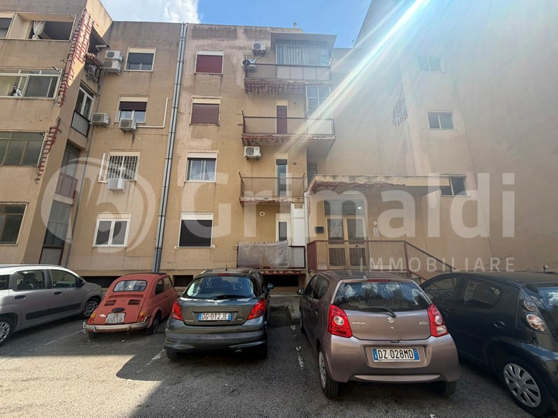 Trilocale in Vendita a Messina, 88'000&euro;, 97 m²