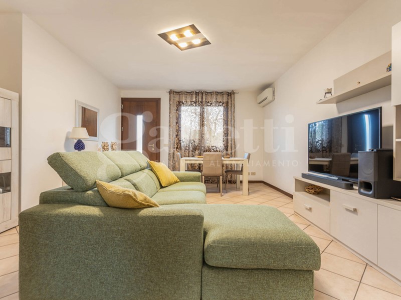 Appartamento in Vendita a San Vito al Tagliamento, 195'000&euro;, 116 m², arredato, con Box