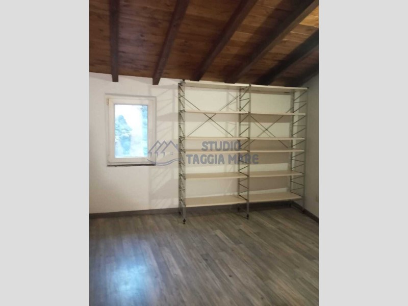 Bilocale in Affitto a Badalucco, 420&euro;, 50 m²