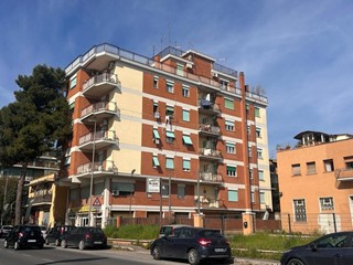 Trilocale in Vendita a Guidonia Montecelio, zona Villalba, 160'000&euro;, 95 m²