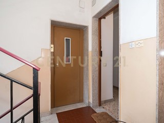 Trilocale in Vendita a Catania, zona Barriera-Canalicchio, 115'000&euro;, 96 m²