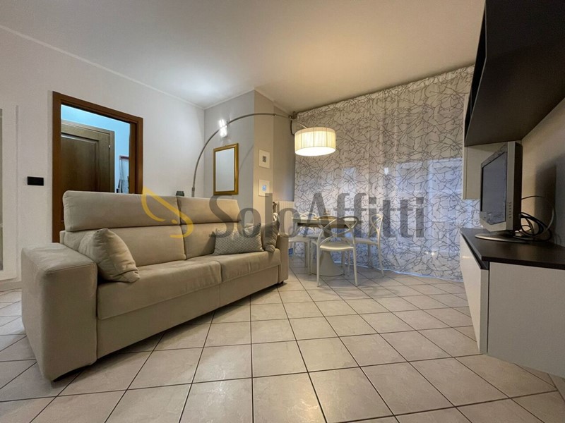 Bilocale in Affitto a Collegno, zona Zona Certosa, 600&euro;, 50 m², arredato