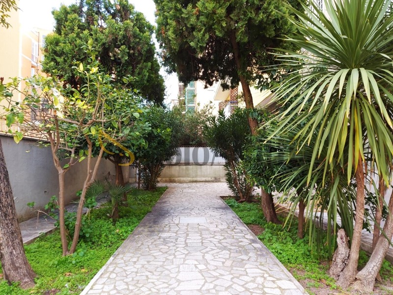 Trilocale in Affitto a Roma, zona Ostia, 980&euro;, 90 m², arredato