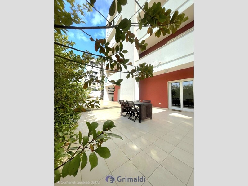 Appartamento in Vendita a Lecce, 245'000&euro;, 115 m², con Box