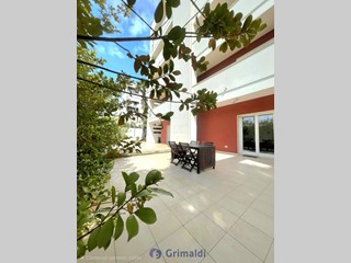 Appartamento in Vendita a Lecce, 245'000&euro;, 115 m², con Box