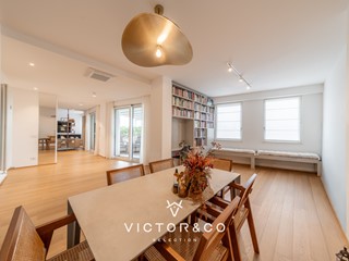 Appartamento in Vendita a Novara, zona San Martino, 770'000&euro;, 270 m², arredato, con Box