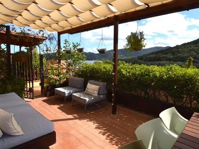 Appartamento in Vendita a Marciana, zona redinoce, 380'000&euro;, 80 m², arredato