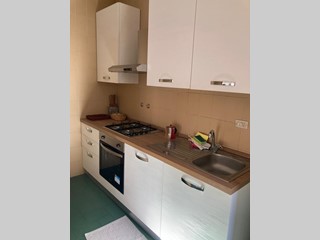 Quadrilocale in Vendita a Massa, zona Ronchi, 280'000&euro;, 80 m², arredato