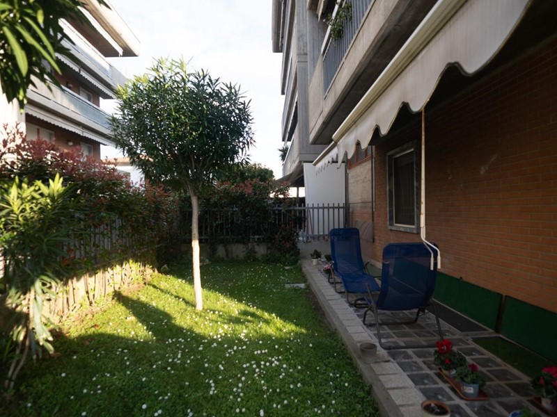 Appartamento in Vendita a Carrara, zona Marina di Carrara, 359'000&euro;, 125 m², arredato