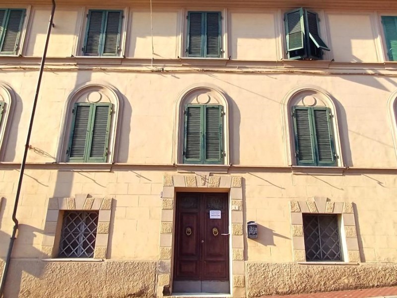 Trilocale in Vendita a Massa, 100'000&euro;, 60 m²