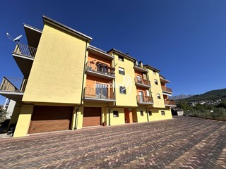 Quadrilocale in Vendita a L'Aquila, 138'000&euro;, 177 m²