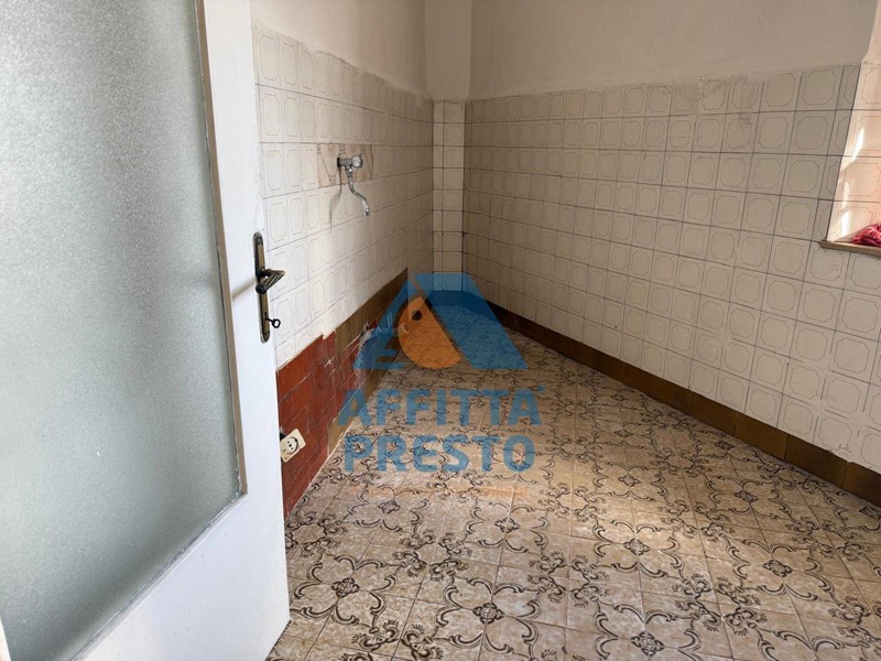 Quadrilocale in Vendita a Empoli, 99'000&euro;, 100 m²