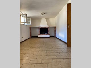 Attico in Vendita a Comunanza, 42'000&euro;, 72 m²