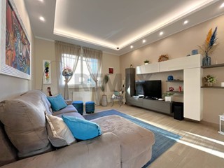 Quadrilocale in Vendita a Napoli, 489'000&euro;, 90 m²