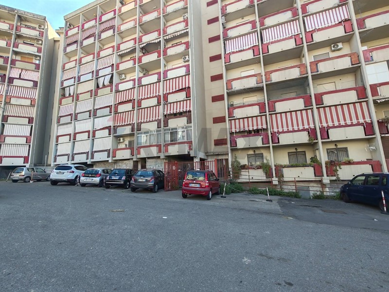 Quadrilocale in Vendita a Catania, 60'000&euro;, 100 m²