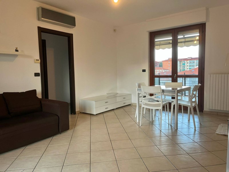 Trilocale in Affitto a Collegno, 1'060&euro;, 88 m²