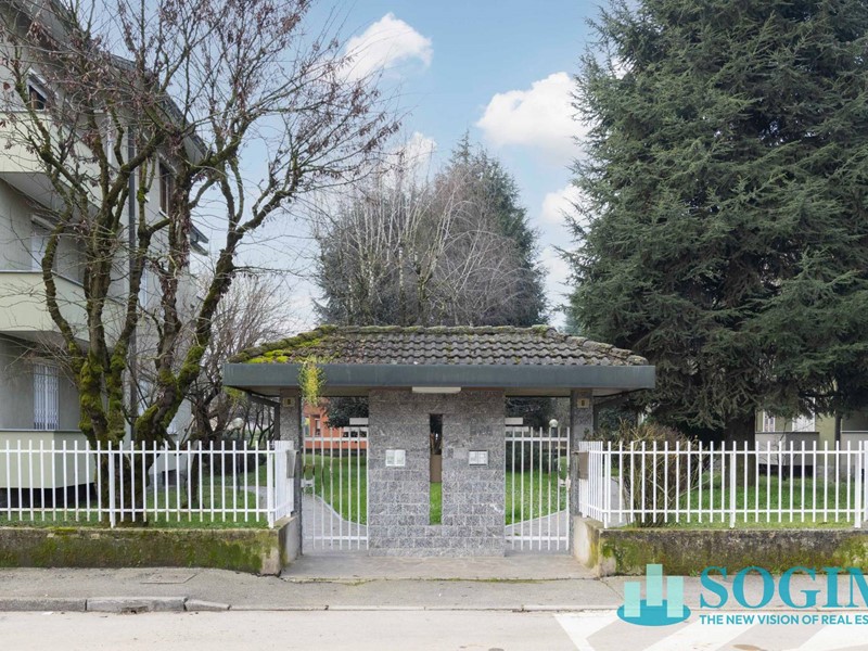 Quadrilocale in Vendita a Burago di Molgora, 215'000&euro;, 150 m²