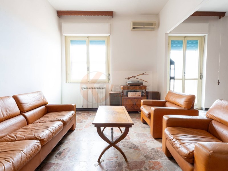 Attico in Vendita a Sassari, 115'000&euro;, 143 m²