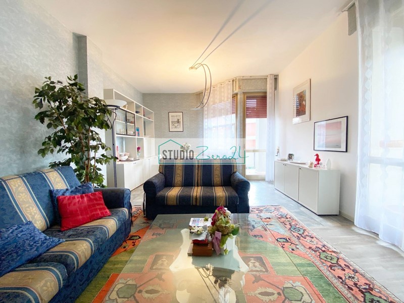 Quadrilocale in Vendita a Camaiore, 410'000&euro;, 132 m²