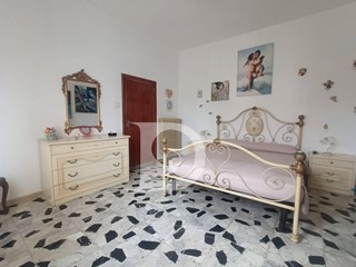 Trilocale in Vendita a Montesilvano, 160'000&euro;, 114 m²