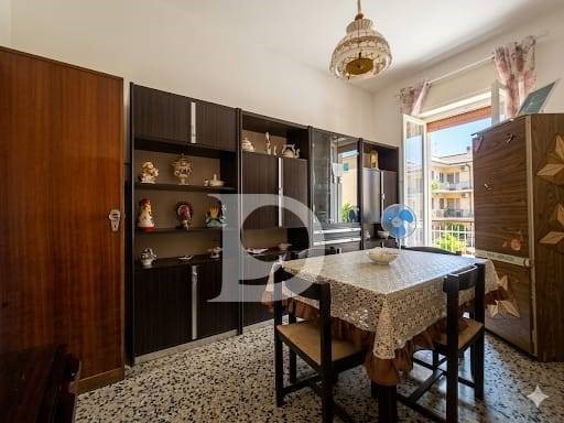 Trilocale in Vendita a Montesilvano, 150'000&euro;, 114 m²