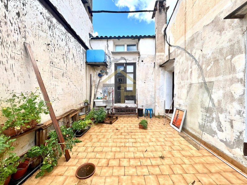 Quadrilocale in Vendita a Palermo, 198'000&euro;, 166 m²