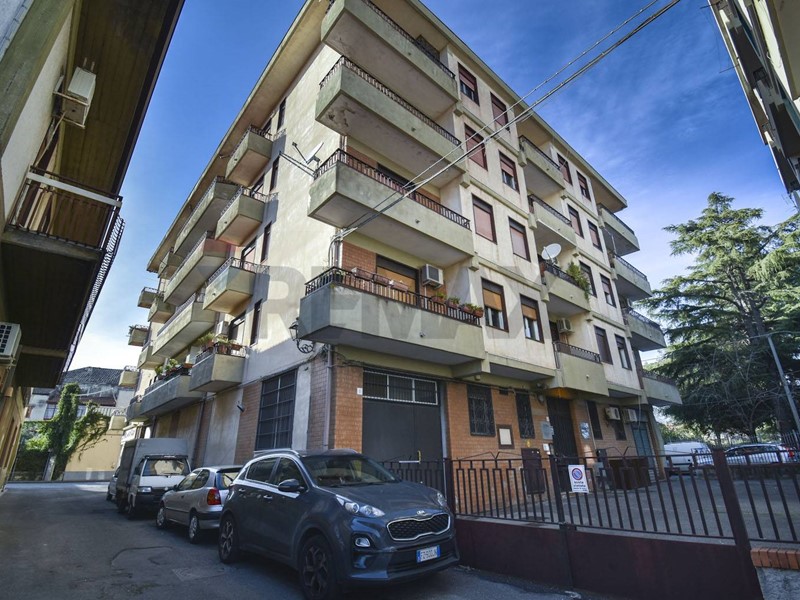 Appartamento in Vendita a Viagrande, 115'000&euro;, 108 m²