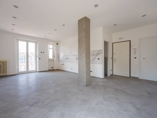 Trilocale in Vendita a Torino, 207'000&euro;, 75 m²