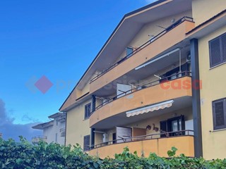 Appartamento in Vendita a Vitulazio, 119'000&euro;, 115 m², con Box