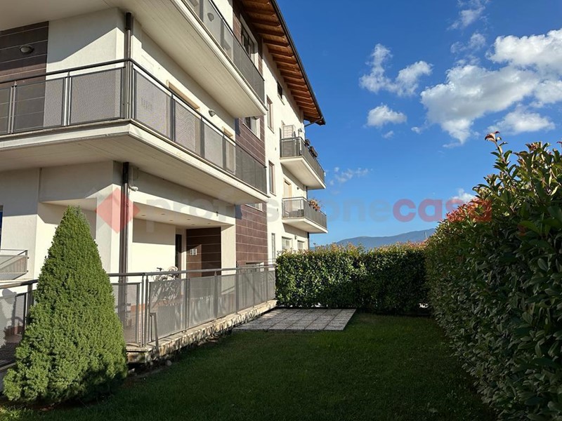 Trilocale in Vendita a Avezzano, 126'000&euro;, 80 m², arredato, con Box