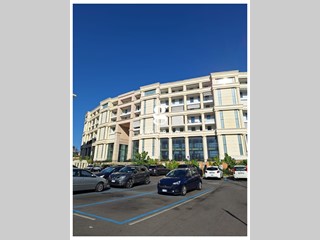 Trilocale in Affitto a Salerno, 4'000&euro;, 118 m², arredato, con Box