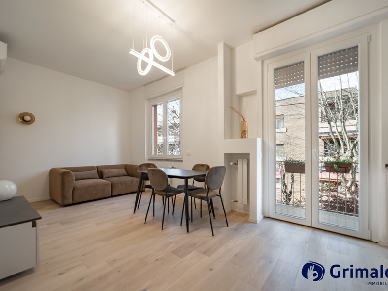 Bilocale in Vendita a Milano, 270'000&euro;, 47 m², arredato