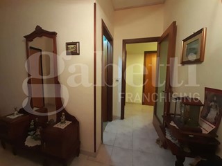 Trilocale in Vendita a Siracusa, 85'000&euro;, 123 m²