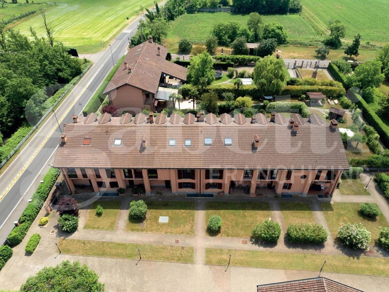 Trilocale in Vendita a Rozzano, 265'000&euro;, 103 m², con Box
