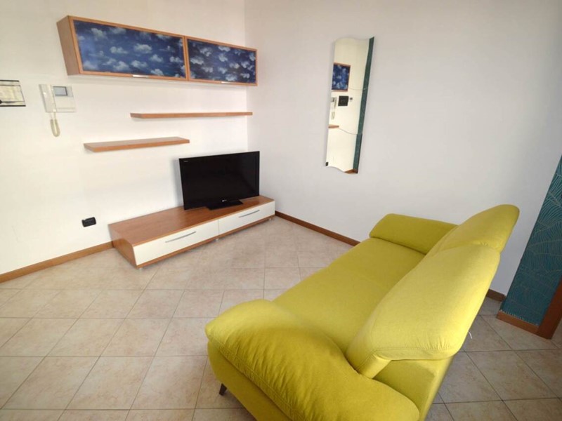 Bilocale in Vendita a Rozzano, 124'000&euro;, 43 m², arredato
