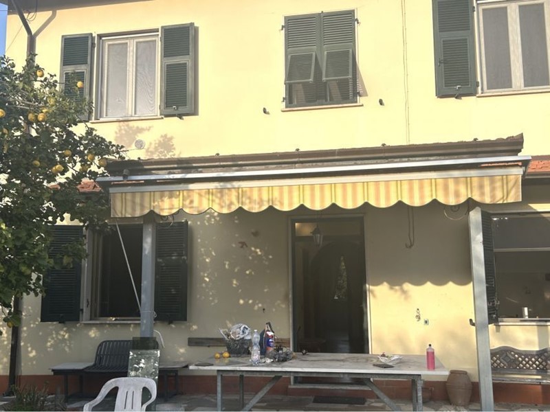 Appartamento in Vendita a Sarzana, 380'000&euro;, 150 m²