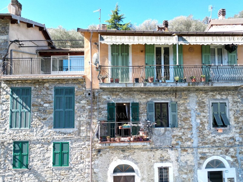 Bilocale in Vendita a Olivetta San Michele, 85'000&euro;, 45 m²