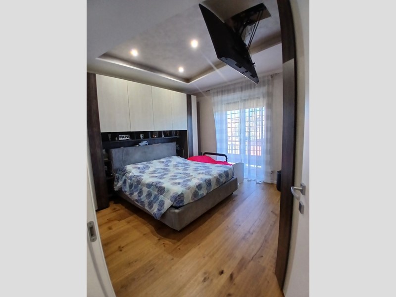 Appartamento in Vendita a Roma, 310'000&euro;, 123 m²