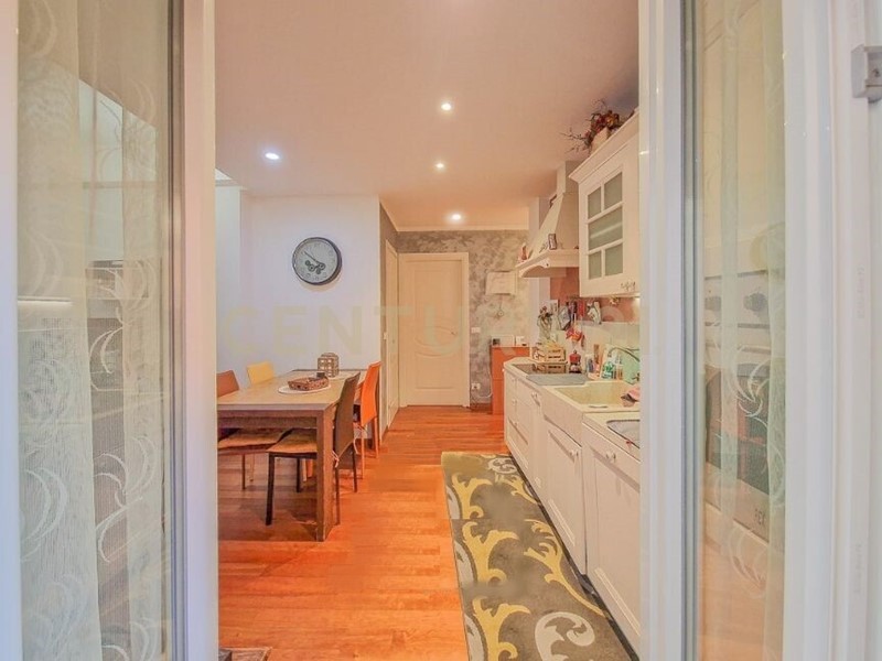 Trilocale in Affitto a Verona, 1'300&euro;, 61 m², arredato, con Box