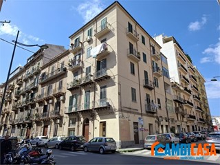 Trilocale in Vendita a Palermo, 155'000&euro;, 95 m²