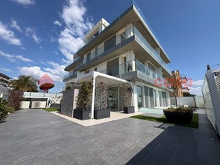 Appartamento in Vendita a Terracina, 1'080'000&euro;, 160 m², arredato