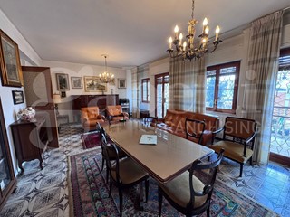 Appartamento in Vendita a Palermo, 235'000&euro;, 180 m²